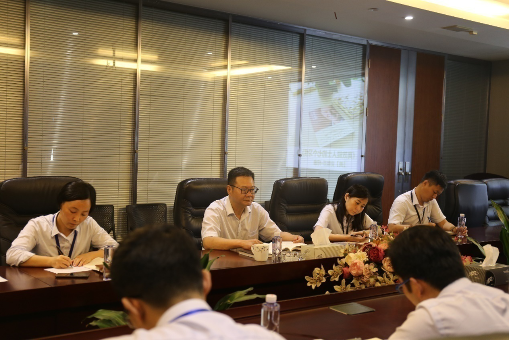 華光環(huán)能人力資源部開展讀書交流活動
